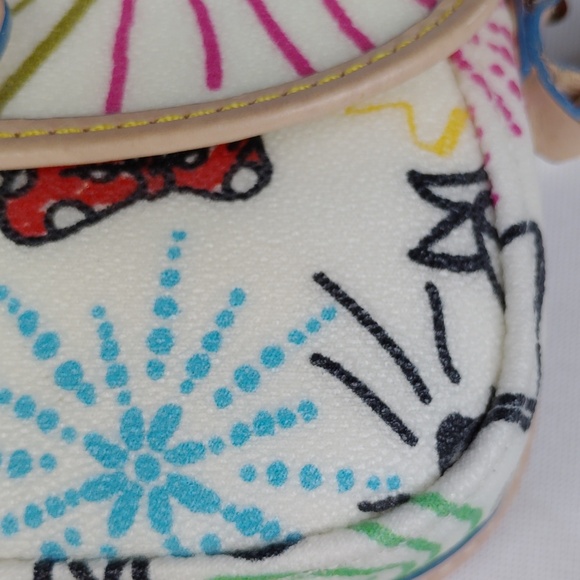 Dooney & Burke Disney Limited Edition Wristlet. - Picture 11 of 16